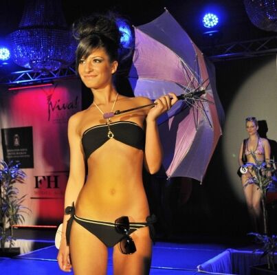 СМИ: Андрей Шевченко флиртует с болгарской топ-моделью. Фото 