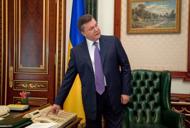 Янукович показал студентам свою "кухню"