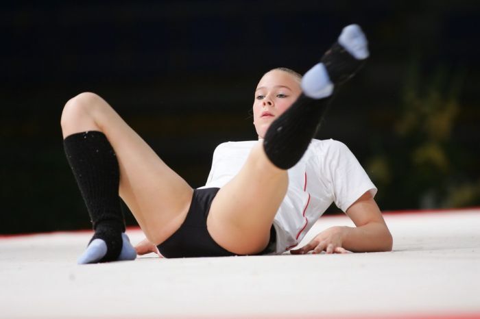 sportsmenki-v-raznih-pozah-menya-trahal-svekr