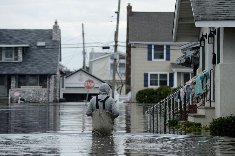 Жертвами урагана "Сэнди" стали уже более 140 человек
