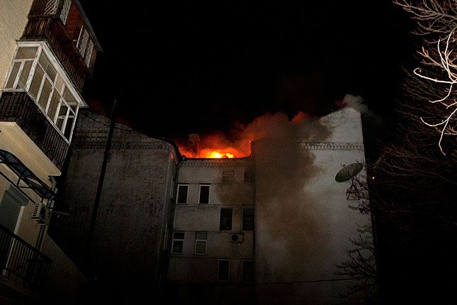 Глава КГГА приезжал ночью на пожар в элитном районе