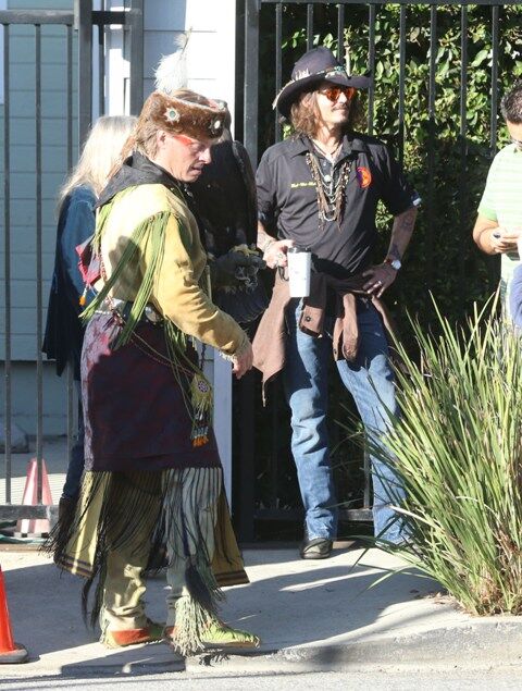 Джонни Депп нарядился на школьное мероприятие. Фото