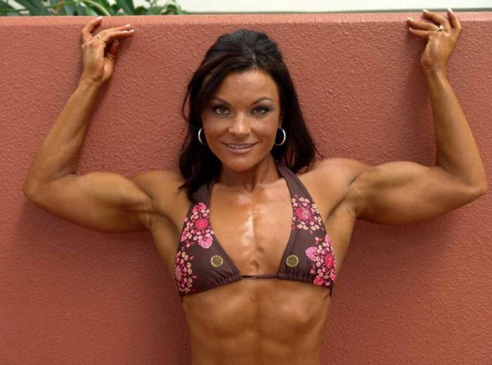 Перекаченные девушки 