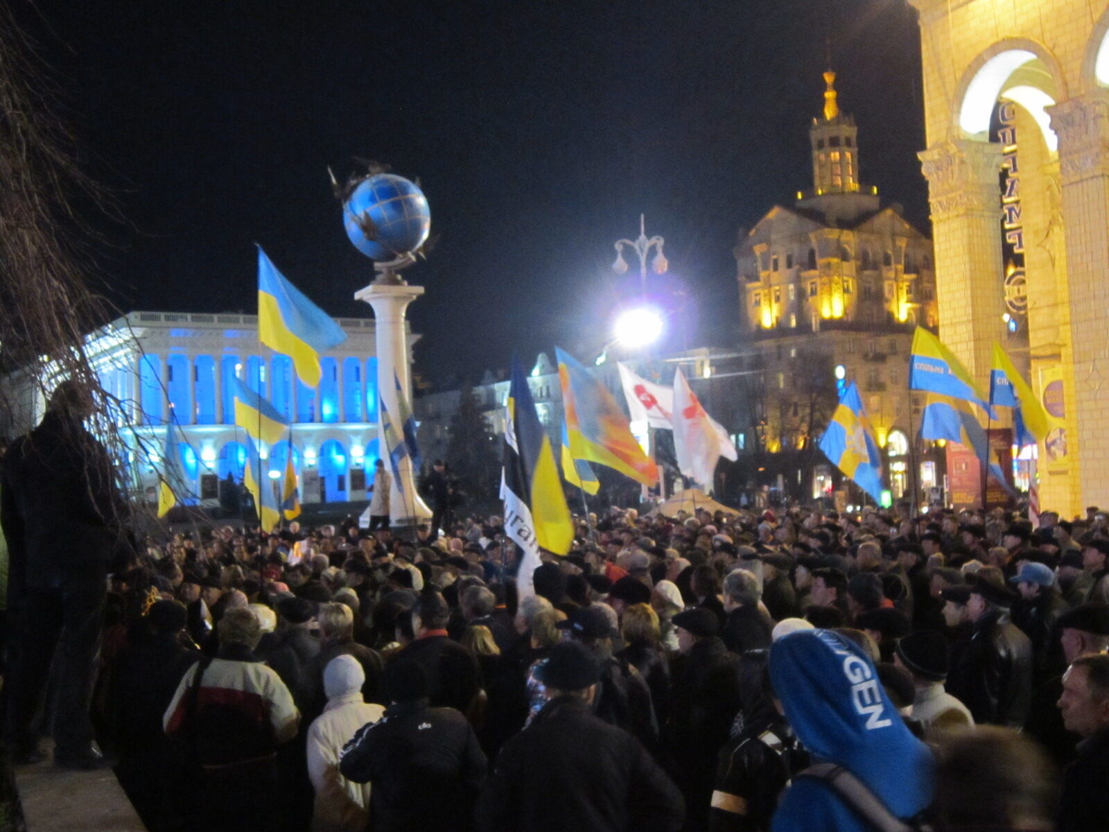 Годовщина Майдана: милиции больше, чем митингующих. Фоторепортаж 