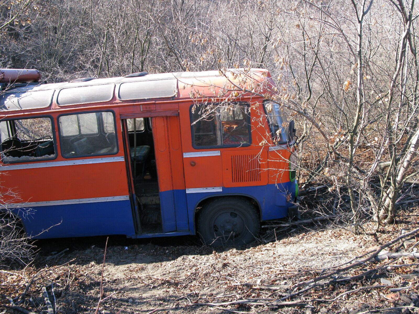 Фото смертельного ДТП с шахтерами на Луганщине  