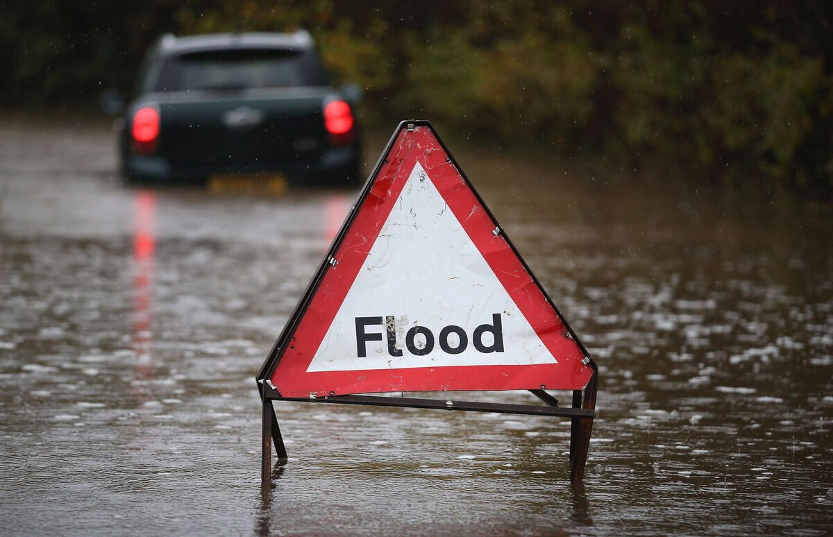 Англія через дощі йде під воду