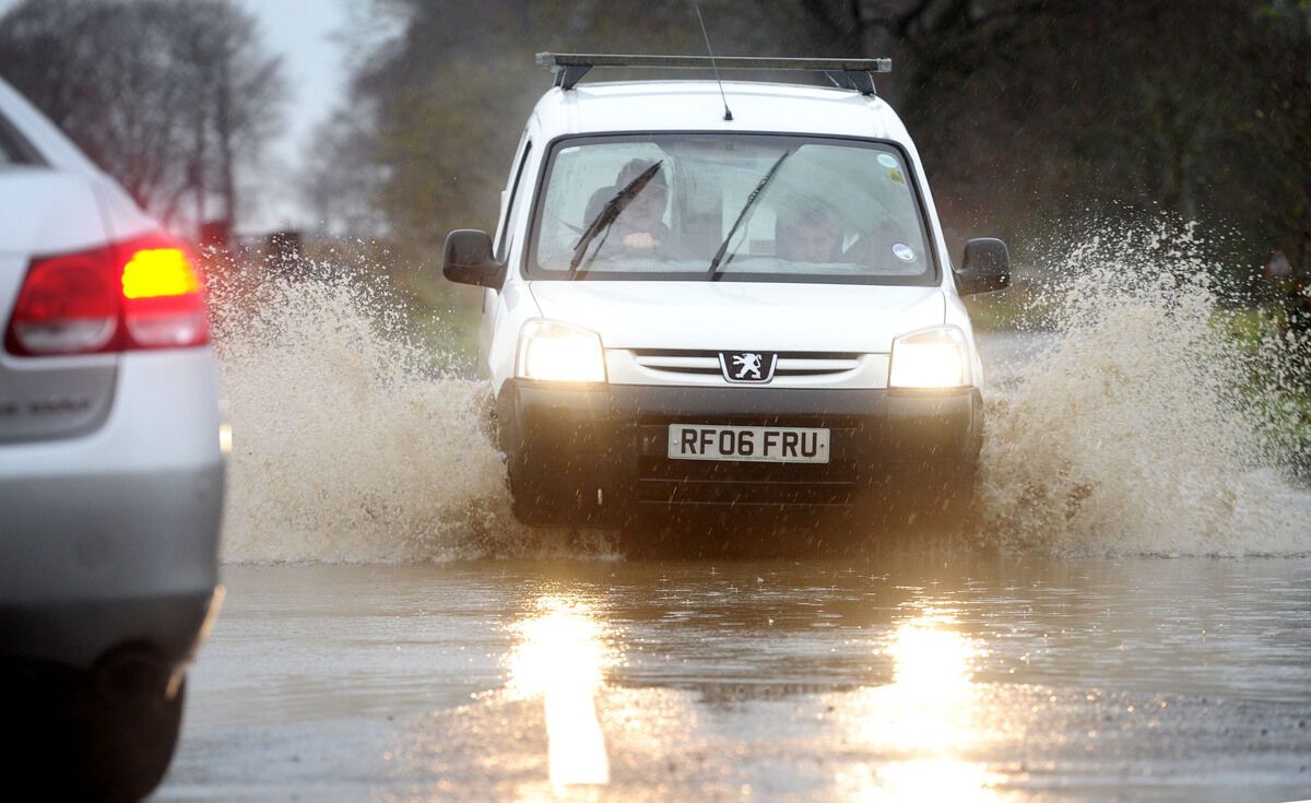 Англия из-за дождей уходит под воду