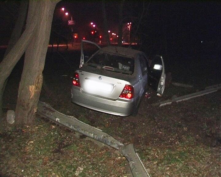 Очередная пьяная компания попала в ДТП в Киеве. Фото