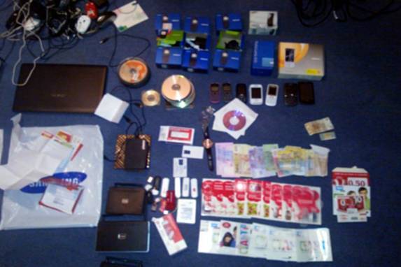 Міліція затримала банду іноземців-кардерів