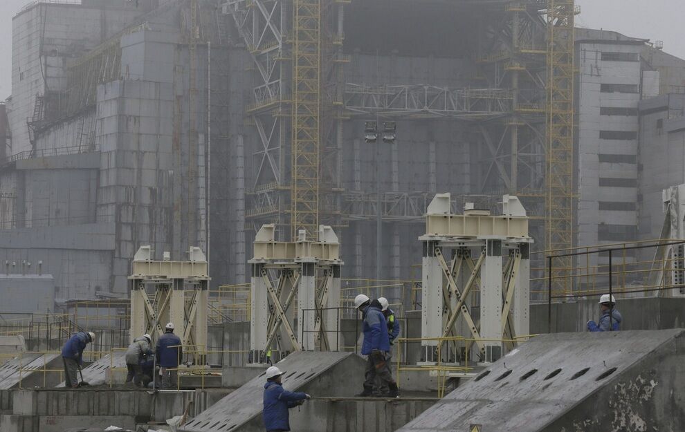 Строительство нового саркофага в Чернобыле