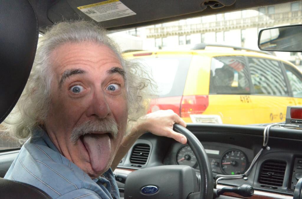 Таксист з Нью-Йорка як дві краплі води схожий на Ейнштейна