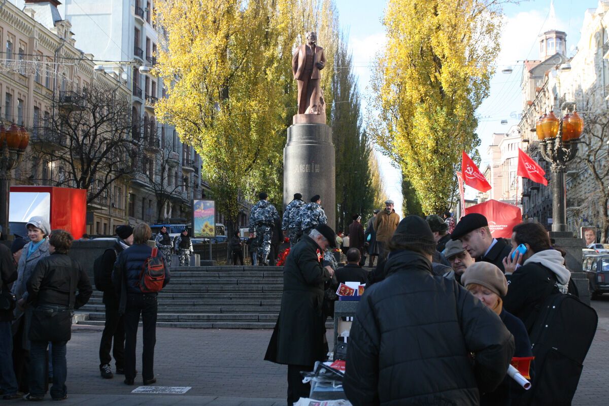 Коммунистов не пустили в центр Киева