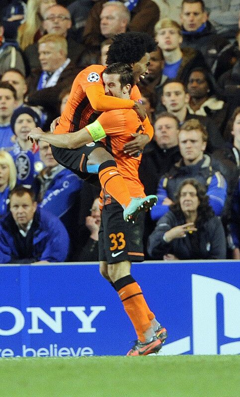 Челси - Шахтер: обидное поражение