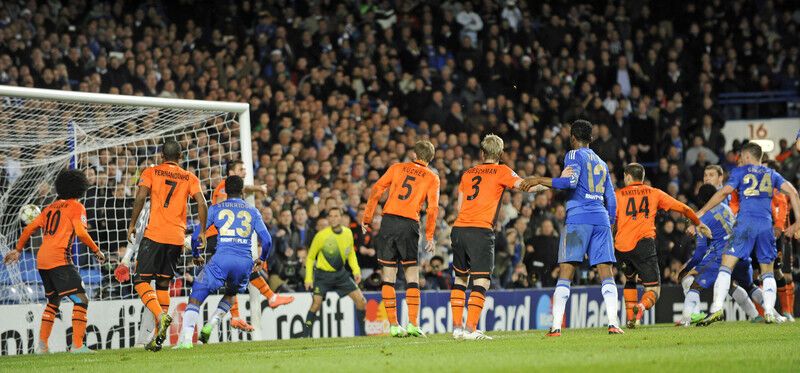 Челси - Шахтер: обидное поражение