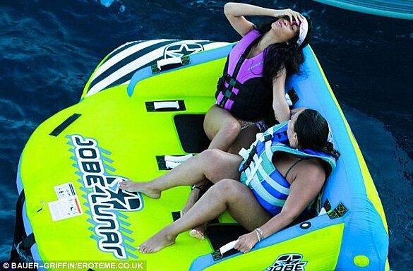 Рианна поделилась неожиданным отдыхом. Фото