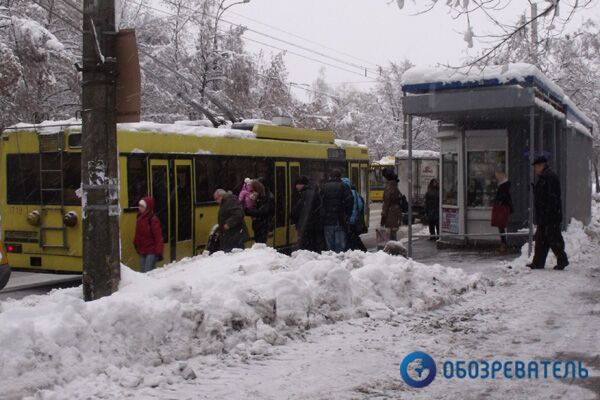 В Киеве зафиксировали рекордное налипание мокрого снега