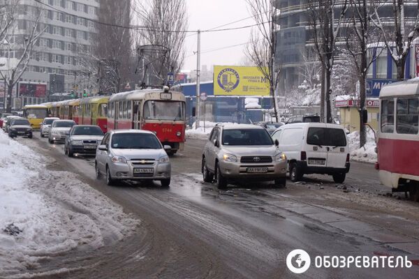 В Киеве из-за ДТП остановились около 30 трамваев