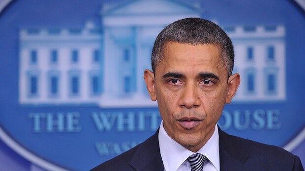 Обама заплакав, співчуваючи сім'ям убитих школярів