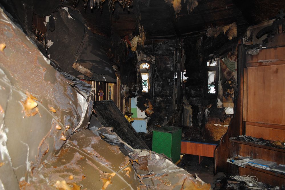Пожар возле Десятинной Церкви: монахи подозревают язычников