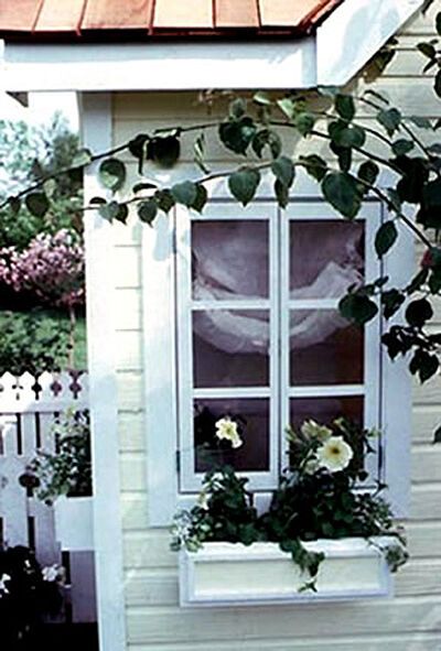 Кэти Холмс купила дочери домик на рождество. Фото