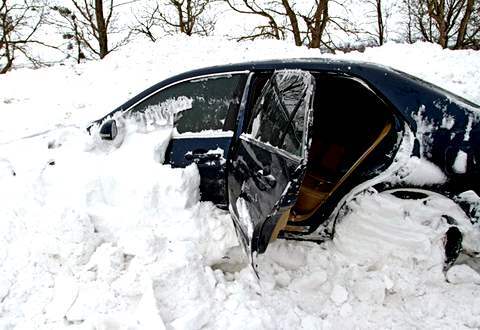 Снігові замети ускладнили проїзд до більш ніж 460 населеним пунктам