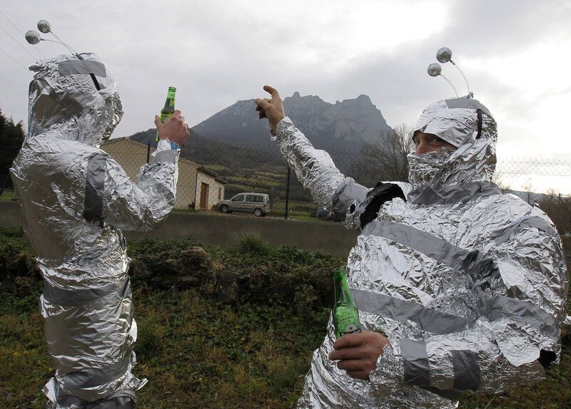 Мир празднует: мы пережили конец света. Видео