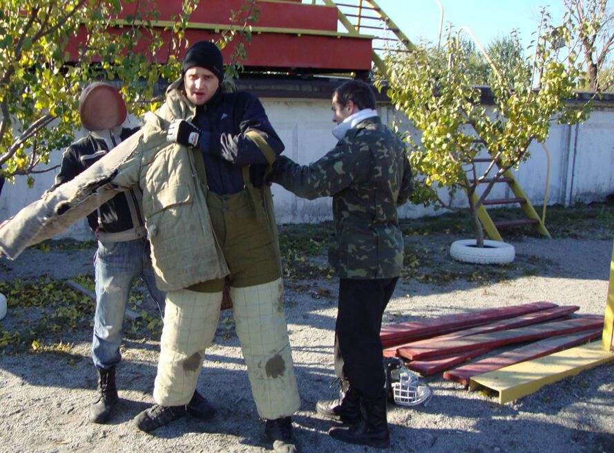 ЗМІ: міліціонер в Запоріжжі застрелився через сварку з дівчиною