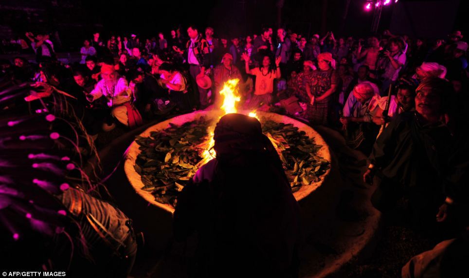 Мир празднует: мы пережили конец света. Видео