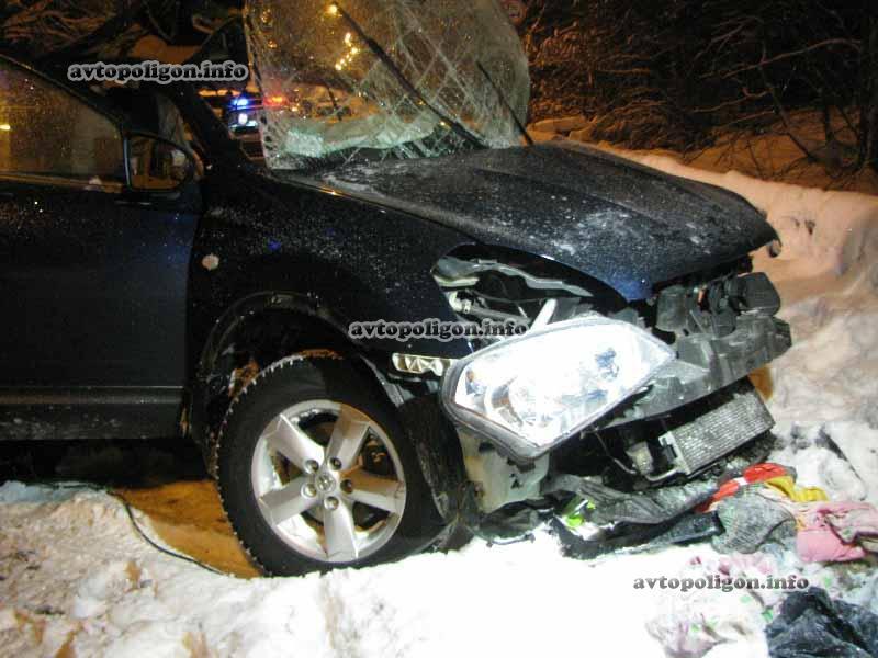 Ужасное ДТП с маршруткой в Киеве: погибли трое. Фото, Видео