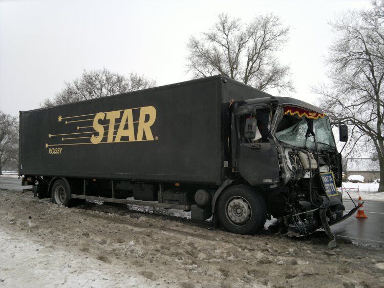 Под Днепропетровском погибли пассажиры маршрутки (добавлено фото)