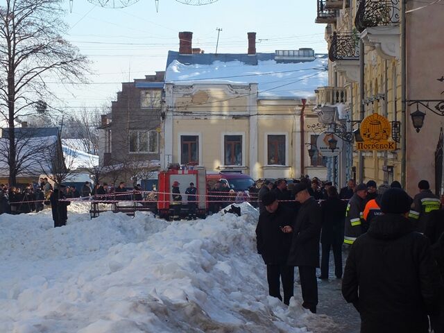 Вибух в університеті Чернівців: є жертви. Оновлено