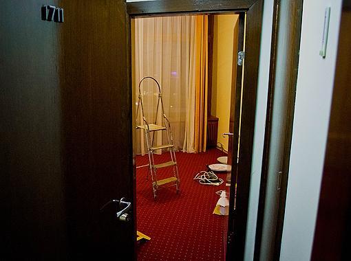 Проживание одного депутата в отеле обходится в 15000 грн/мес.