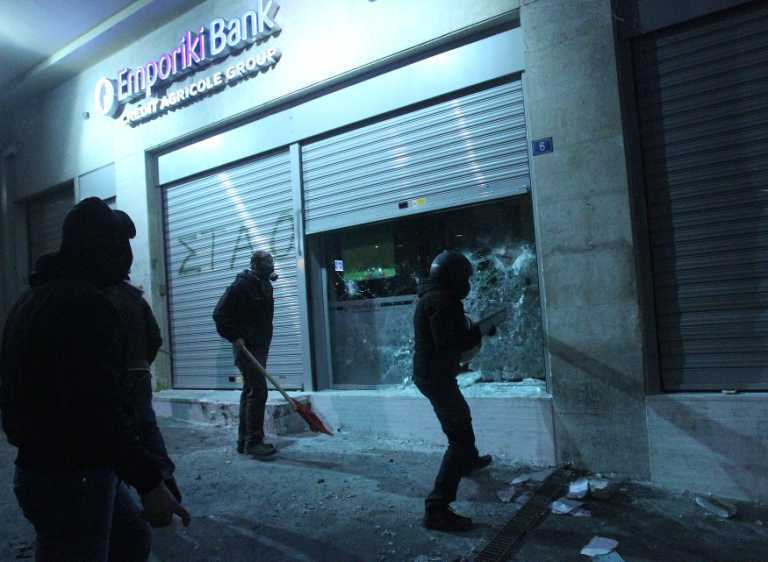 Как Греция из кризиса выходит. Фото. Видео