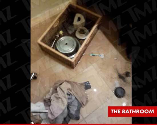 Уитни Хьюстон убили врачи? Фото последнего ужина певицы