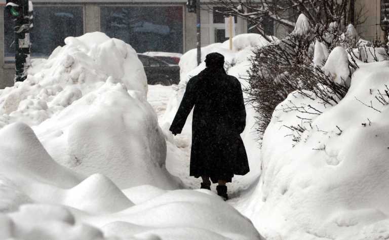 Снегопады отрезали Румынию и Болгарию от внешнего мира