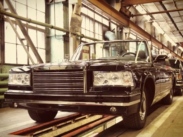 Как вручную собирают лимузины ЗиЛ. Фото  