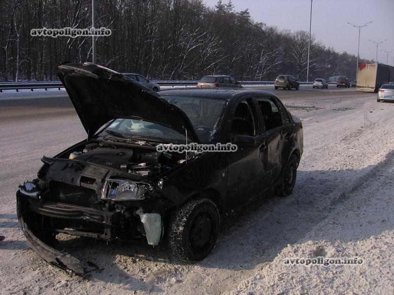 Под Киевом столкнулись 24 машины. Фото. Видео