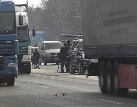 Под Киевом столкнулись 24 машины. Фото. Видео