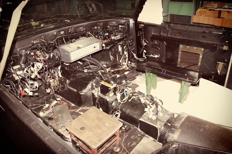 Как вручную собирают лимузины ЗиЛ. Фото  