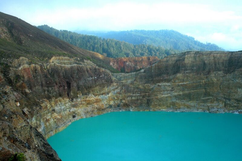 Фотопутешествие: Цветные озера Келимуту