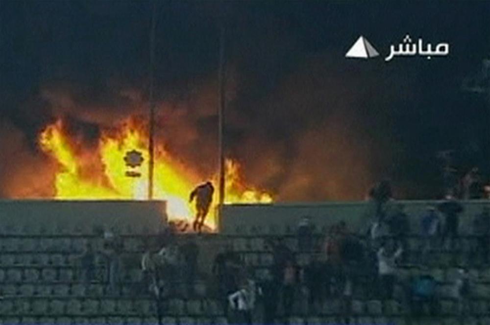 Футбол в Египте: бойня на стадионе в Порт-Саиде