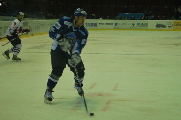 "Сокол" всухую выиграл киевское дерби. Фоторепортаж