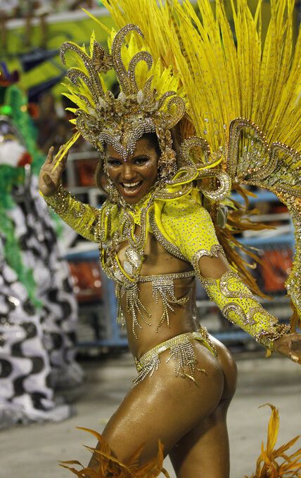 В Бразилии начался самый знаменитый карнавал. Фото
