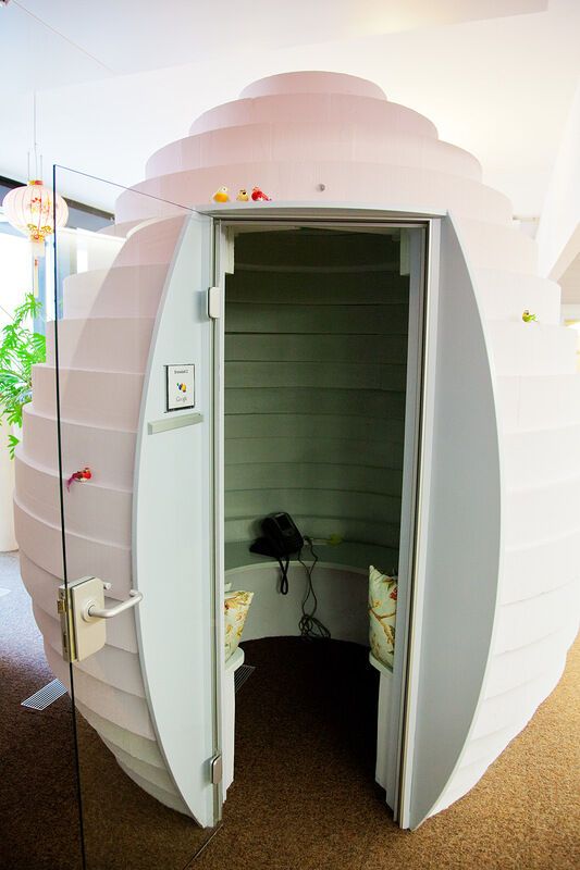 Потрясающий центральный офис Google в Европе. Фото 