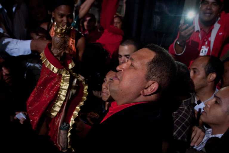 Чавес отправился на Кубу проходить курс лечения от рака. Фото