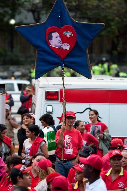 Чавес отправился на Кубу проходить курс лечения от рака. Фото