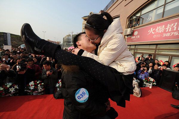 Самый долгий поцелуй в Китае: страсть до потери сознания. Фото