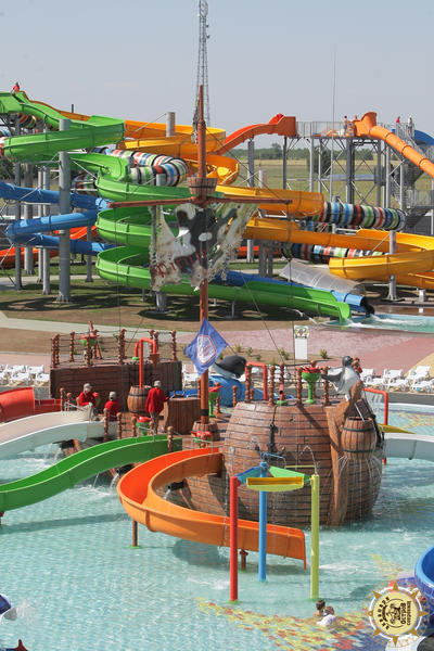 Аквапарк «Остров Сокровищ» объявил конкурс «Цветочное 8 Марта»