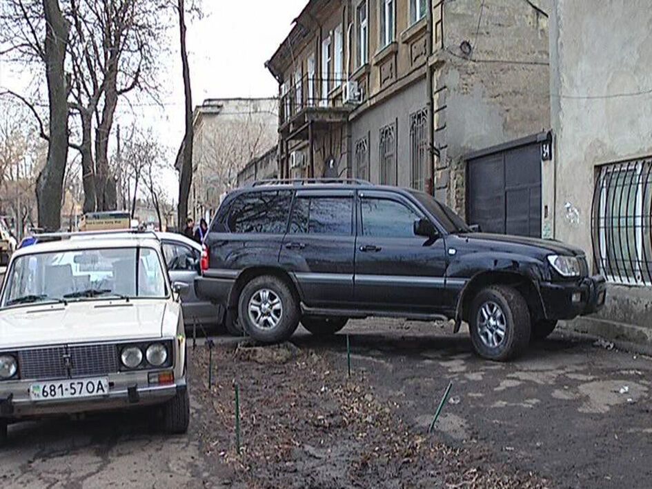 Одессит, совершивший ДТП, не является сотрудником прокуратуры