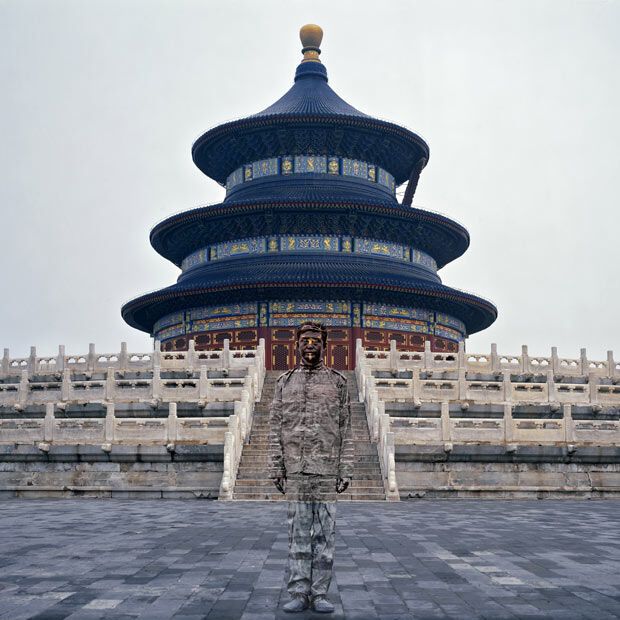 Опубликованы потрясающие фото человека-невидимки. Фото 